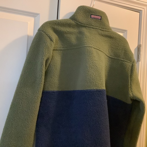 Vineyard Vines Sherpa - Picture 4 of 8